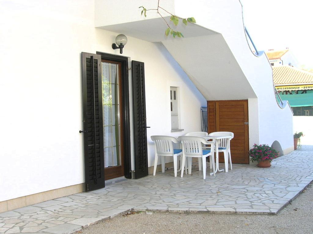 Apartmani Dolencic Кърк Екстериор снимка