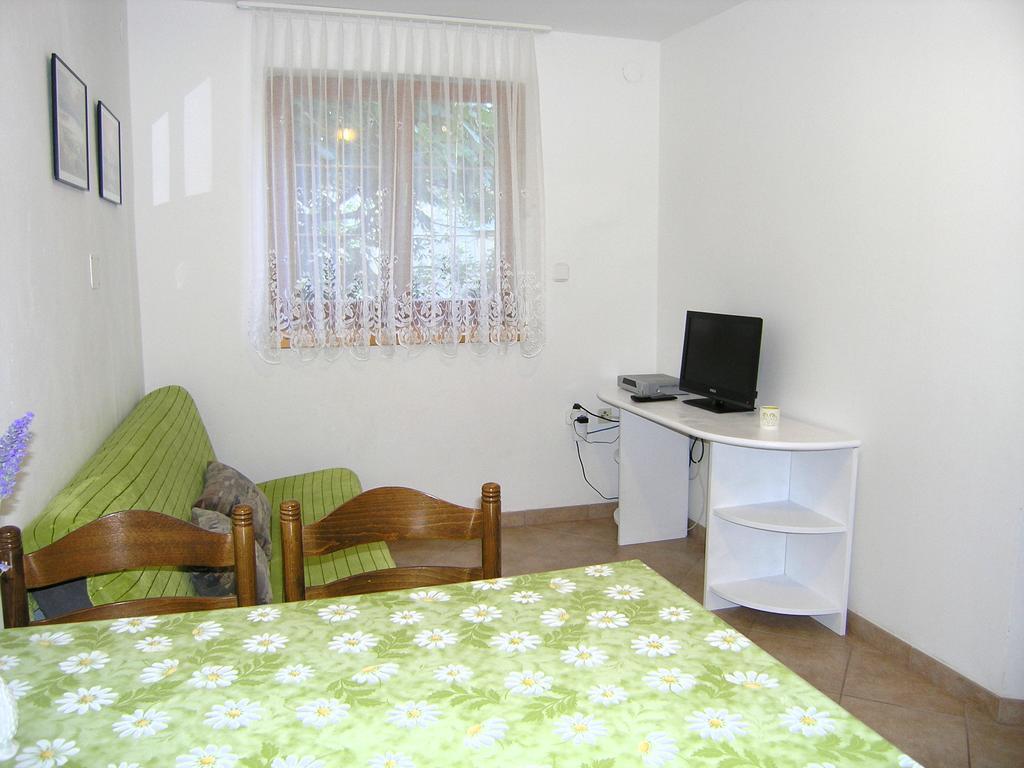 Apartmani Dolencic Кърк Екстериор снимка