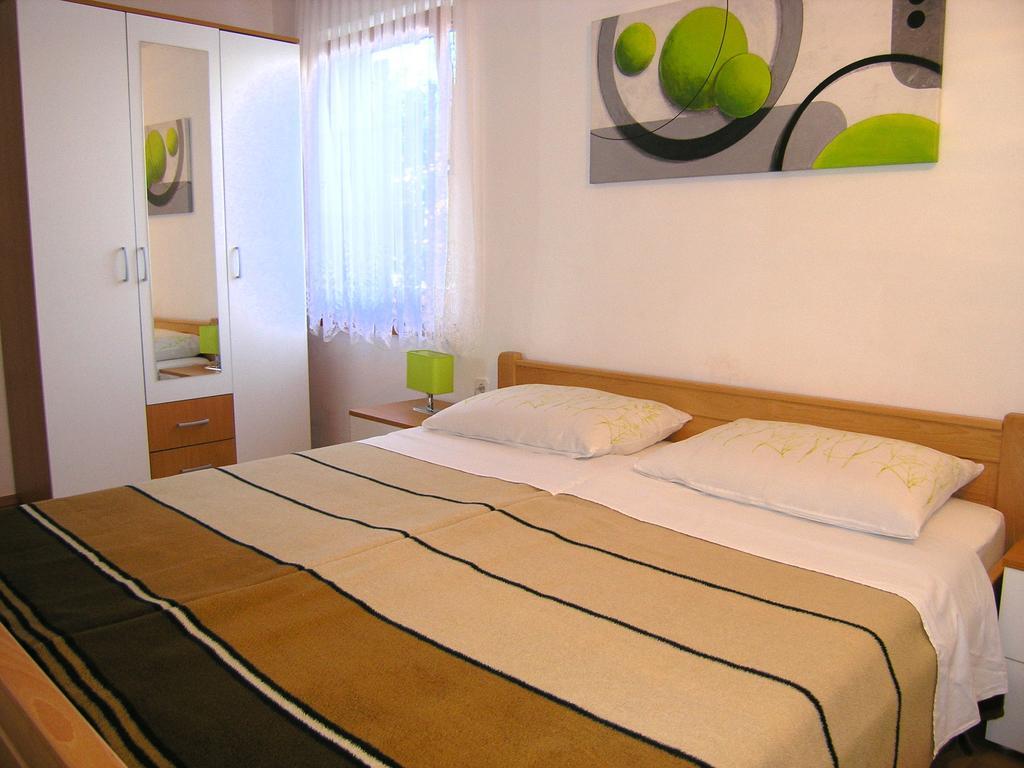Apartmani Dolencic Кърк Екстериор снимка