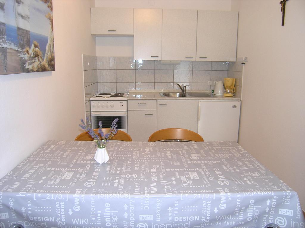 Apartmani Dolencic Кърк Екстериор снимка